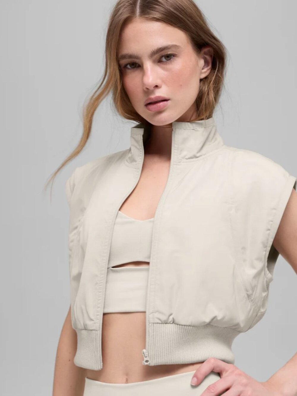 Alo - In Motion Vest - Picture 1 of 5
